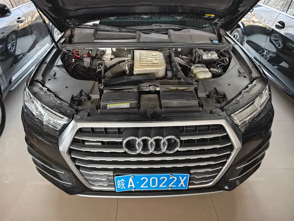 Audi Q7 — миниатюра 10