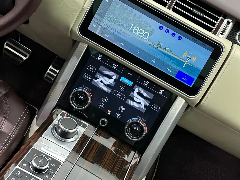 Land Rover Range Rover — миниатюра 38
