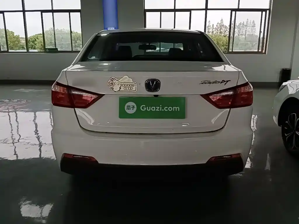 Changan Eado DT — миниатюра 6