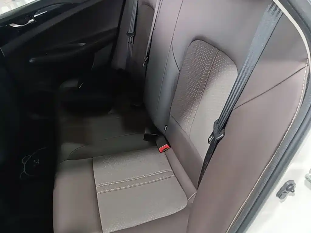 Changan Eado DT — миниатюра 17