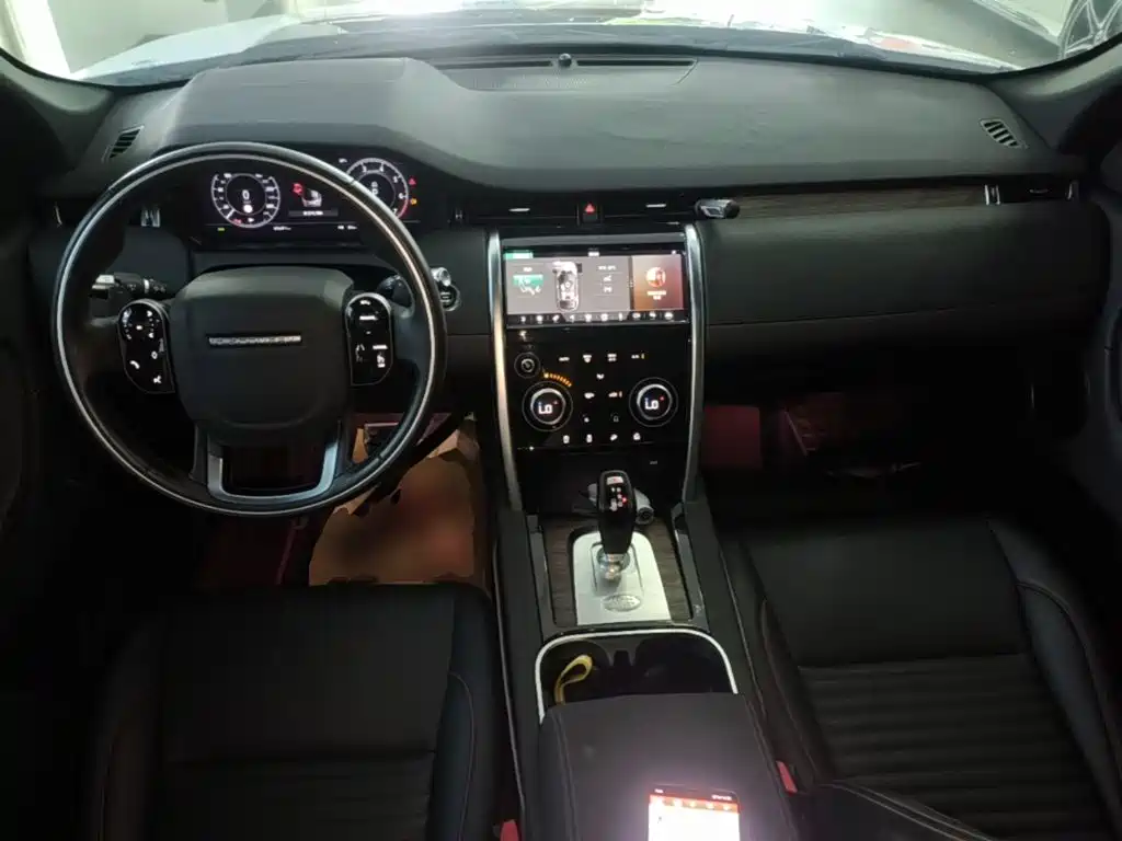 Land Rover Discovery Sport — миниатюра 10