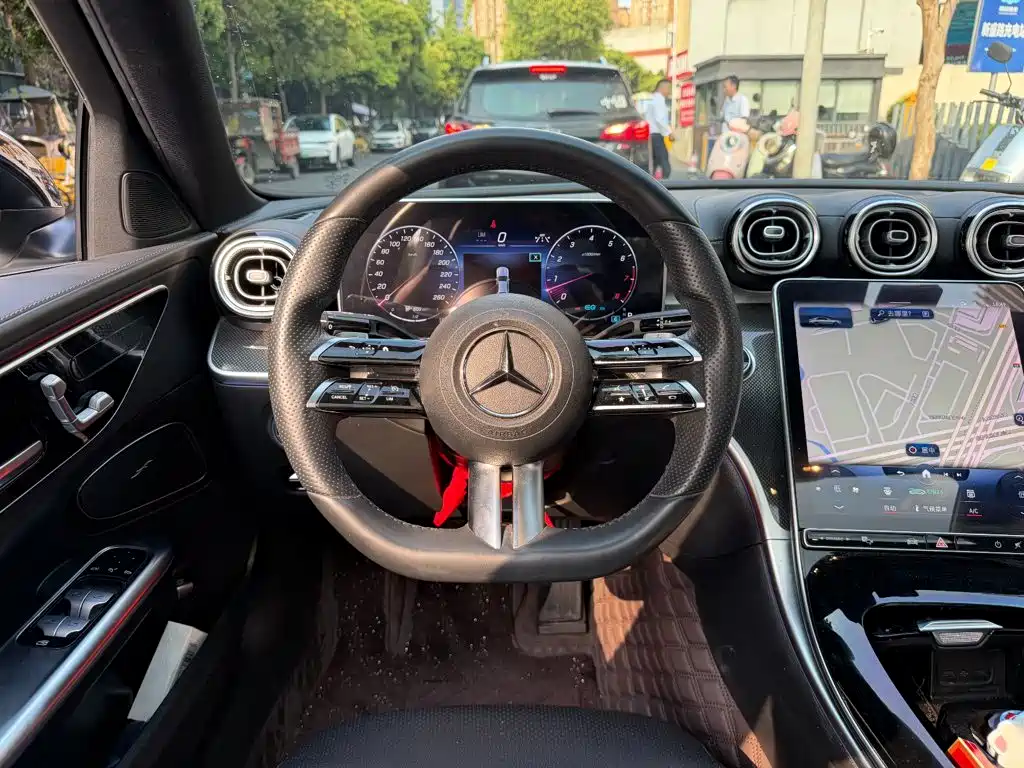 Mercedes-Benz C-Class — миниатюра 14