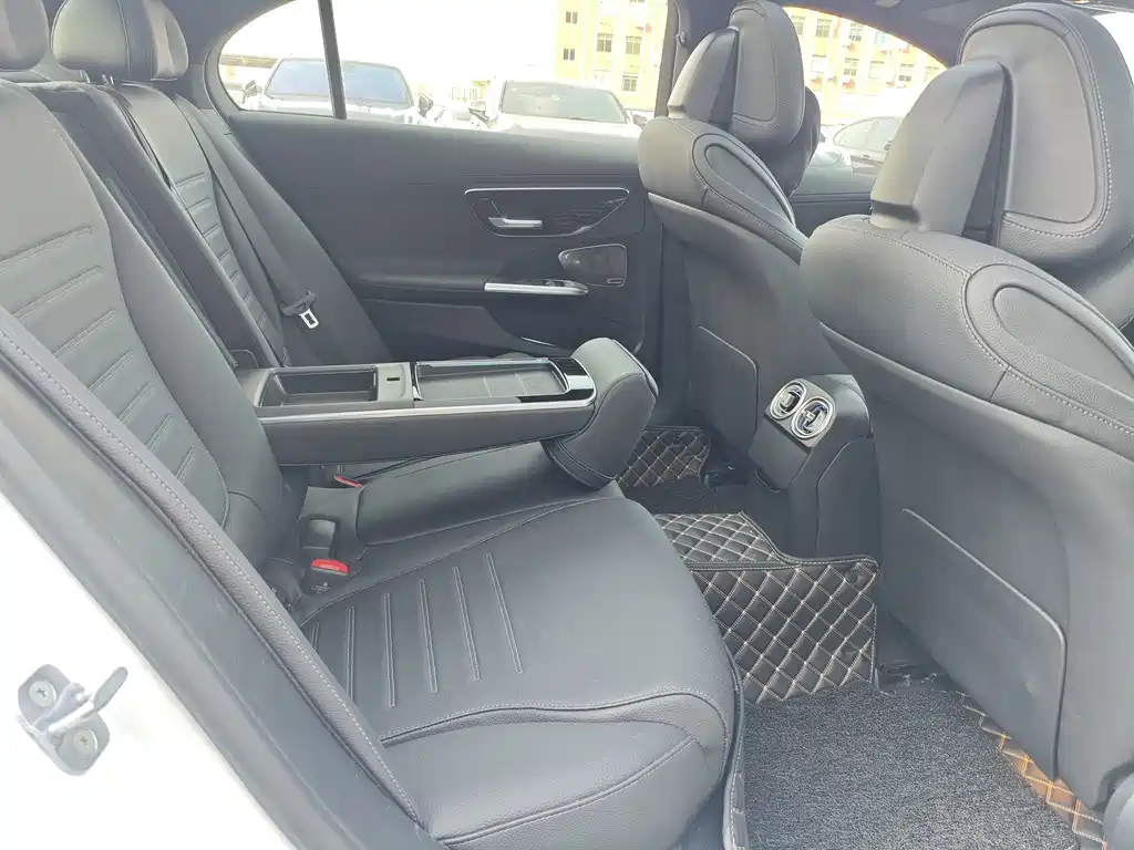 Mercedes-Benz C-Class New Energy — миниатюра 16