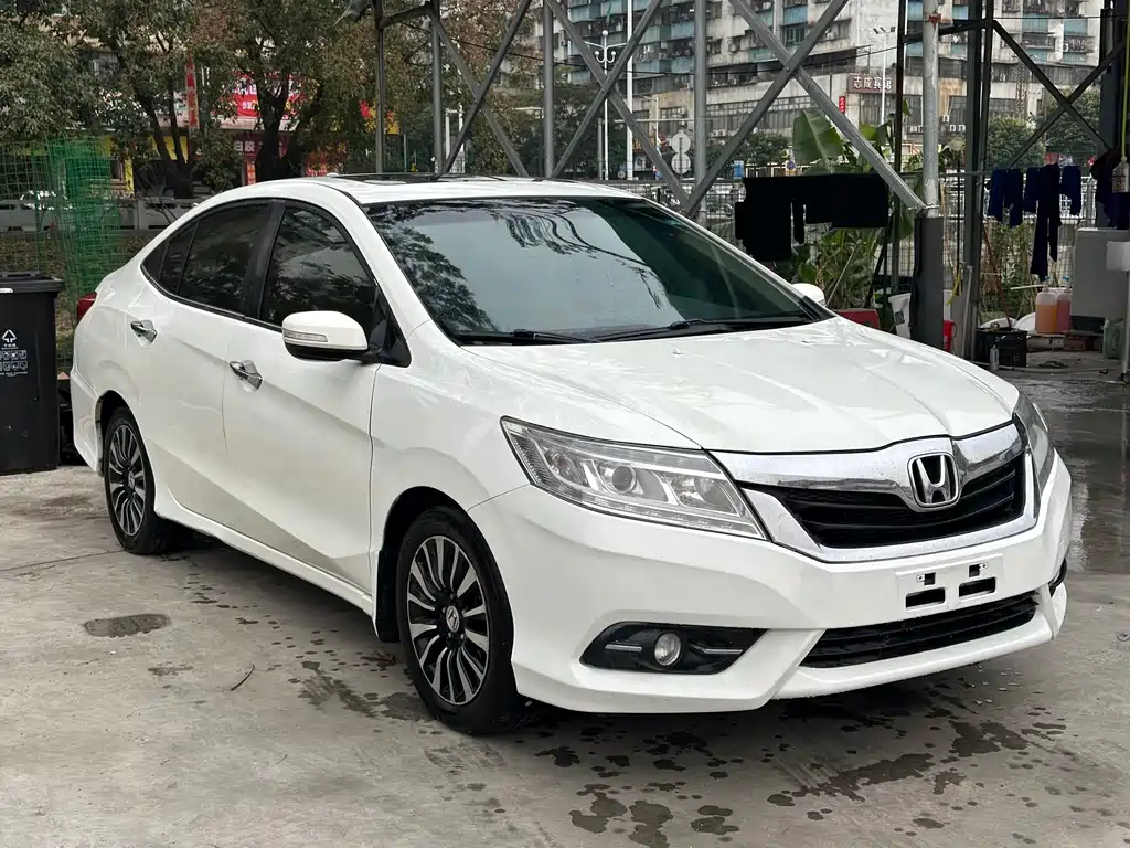 Honda Crider 2015