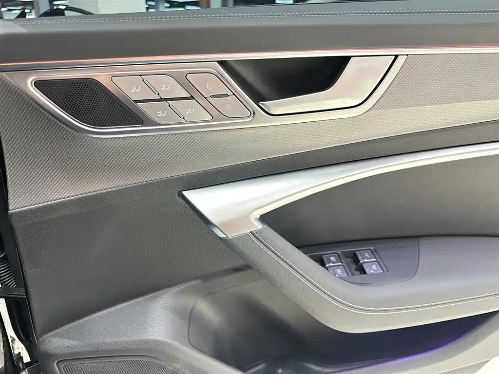 Audi A7L 2024 45 TFSI quattro