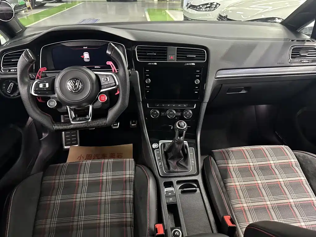 Volkswagen Golf GTI GTI 2018 2.0TSI GTI