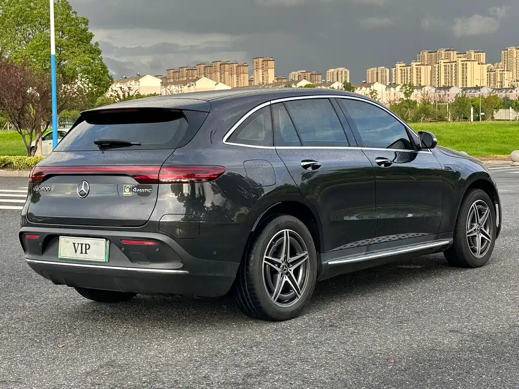 Mercedes-Benz EQC — миниатюра 5