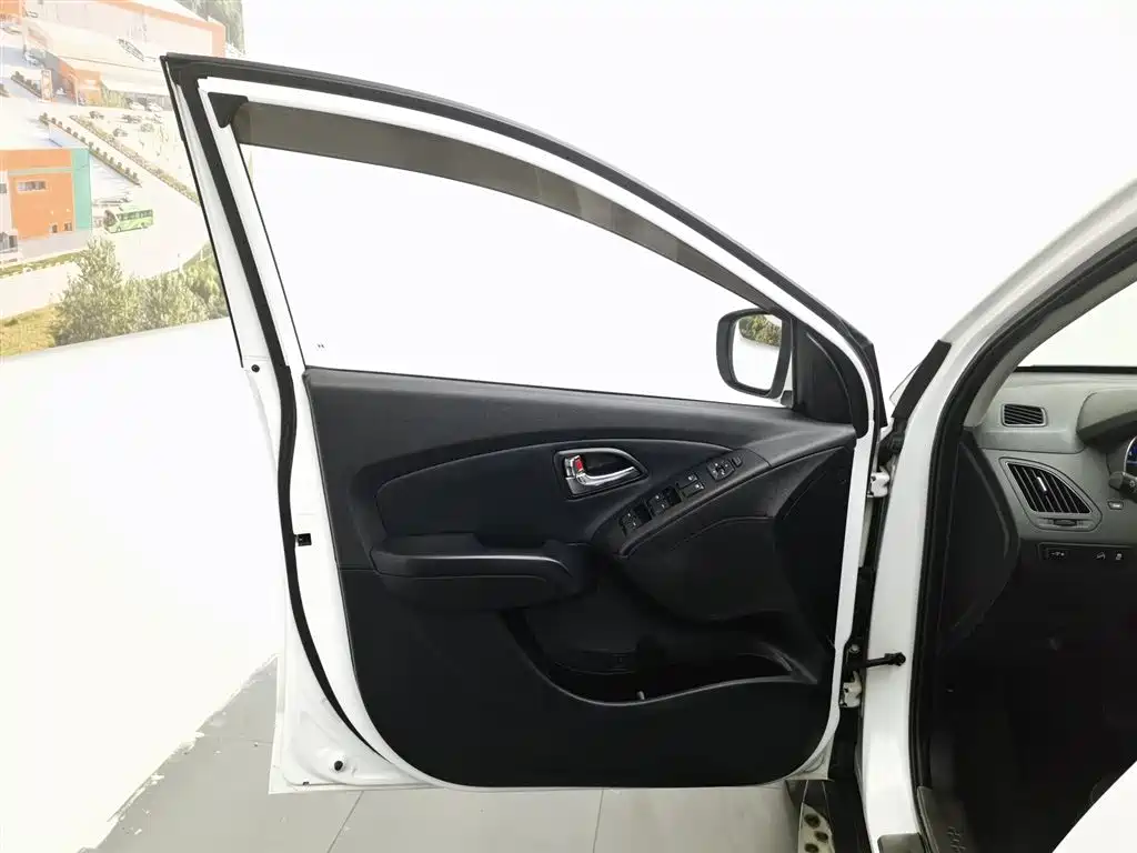 Hyundai BAIC Hyundai ix35 ix35 2013 2.0L AT GLS IV