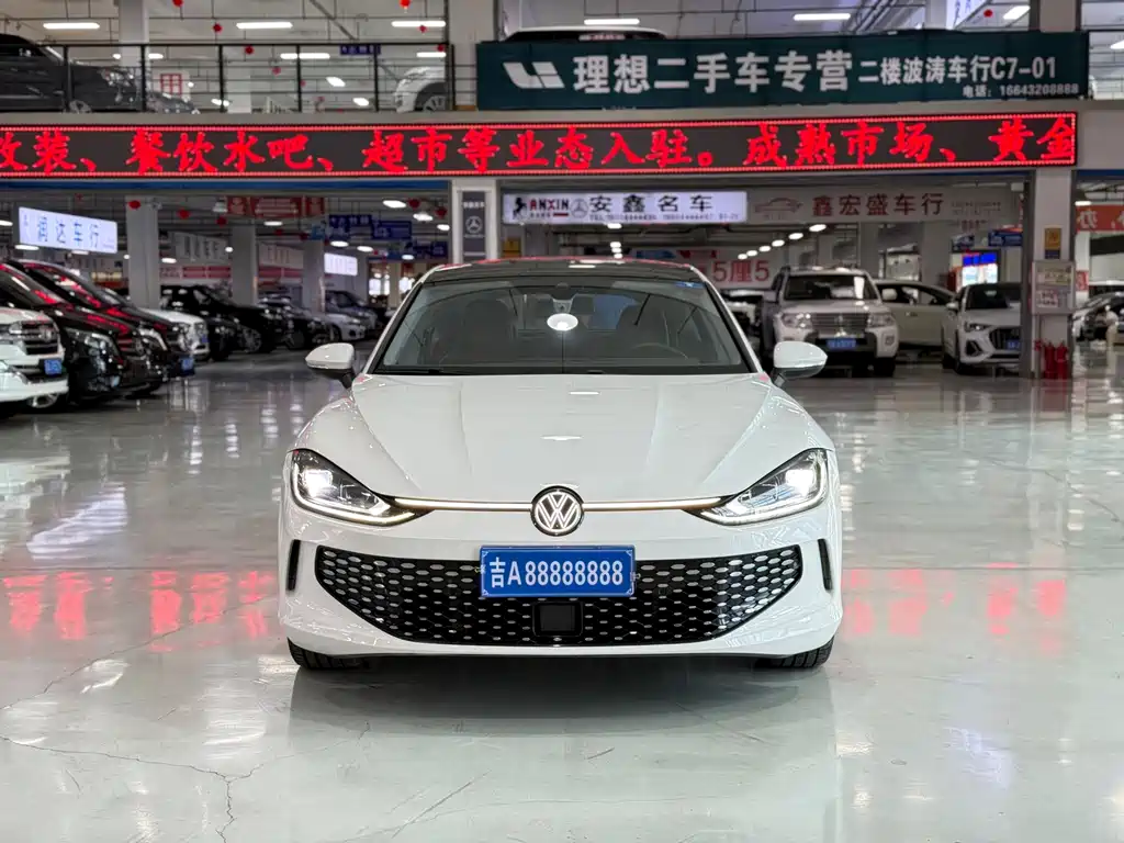 Volkswagen Lamando — миниатюра 2