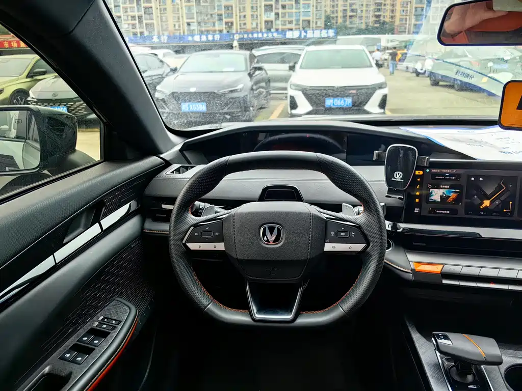 Changan UNI-V — миниатюра 5
