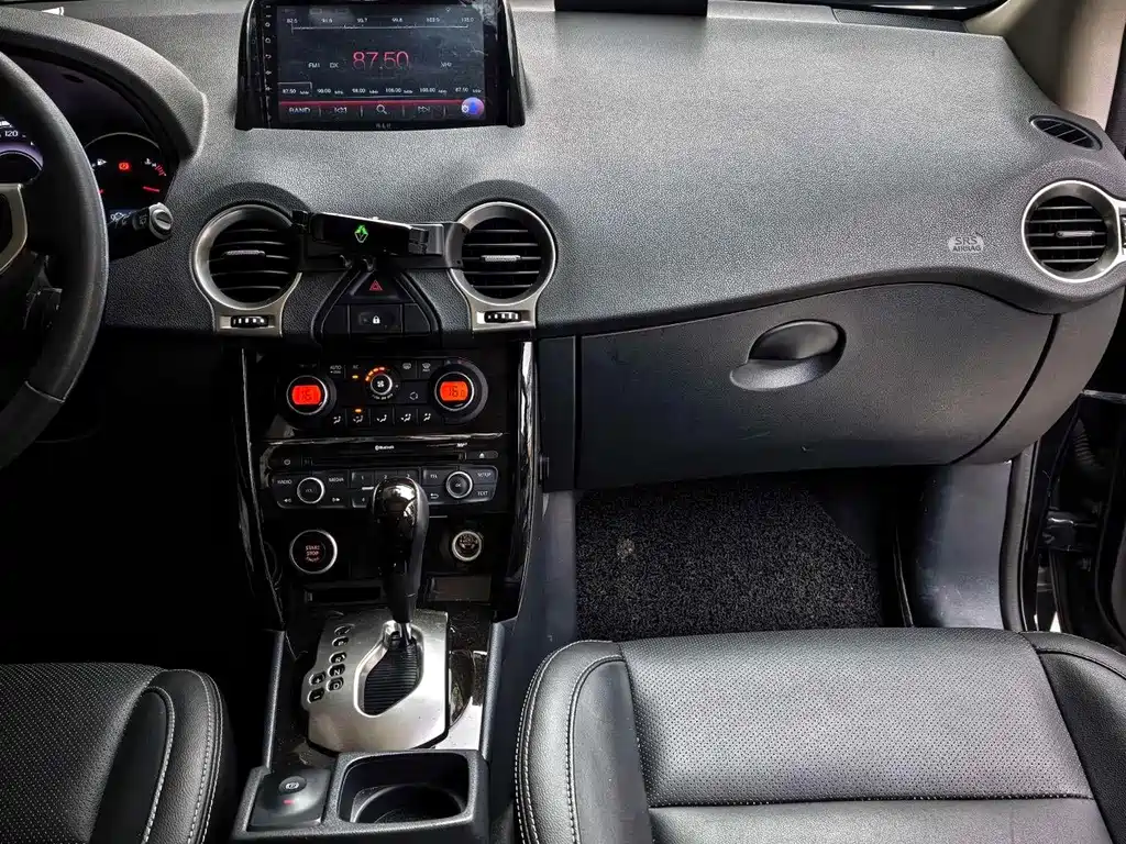 Renault Koleos (Import) — миниатюра 9