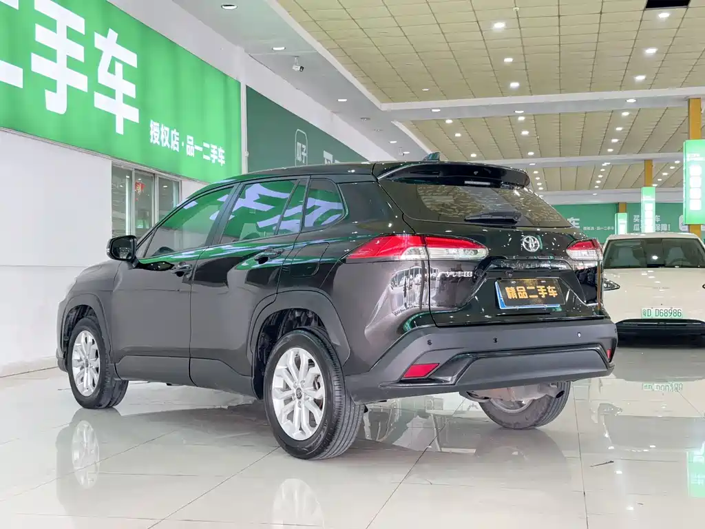 Toyota Frontlander — миниатюра 6