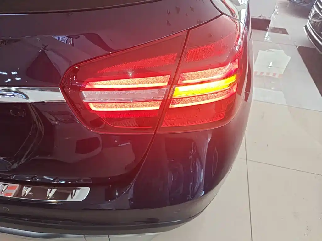 Mercedes-Benz GLA — миниатюра 8