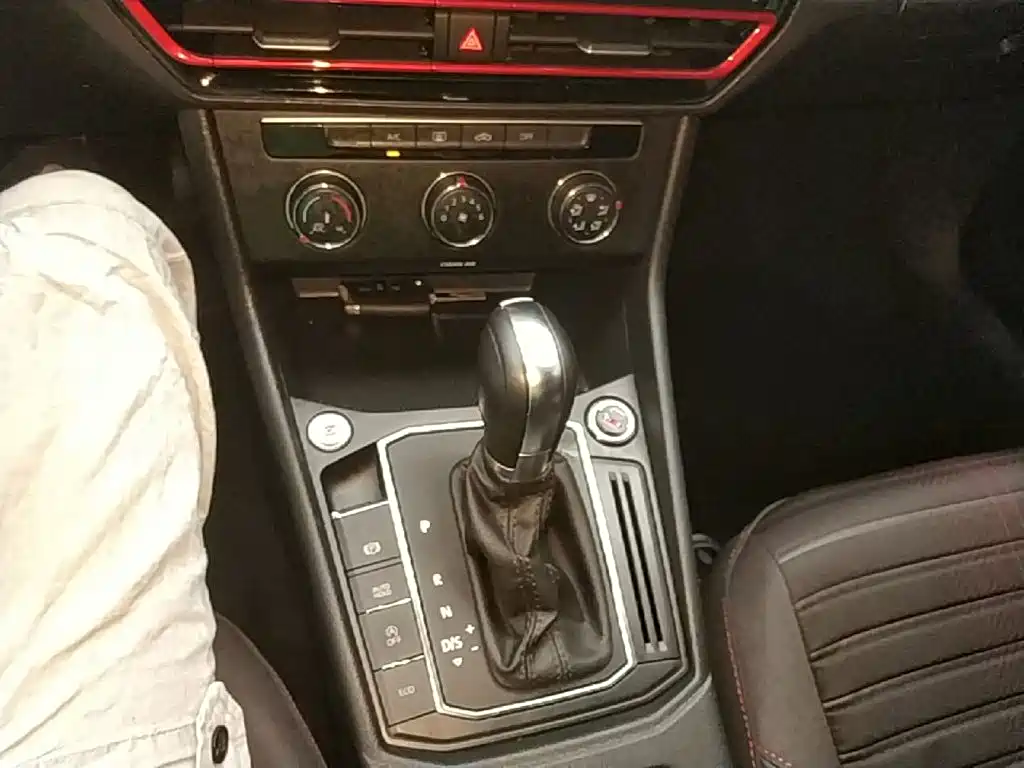 Volkswagen Lavida — миниатюра 14