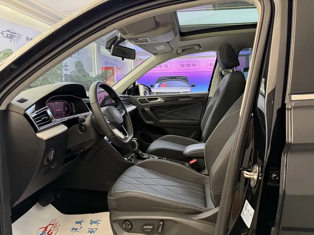 Volkswagen Tiguan L — миниатюра 4