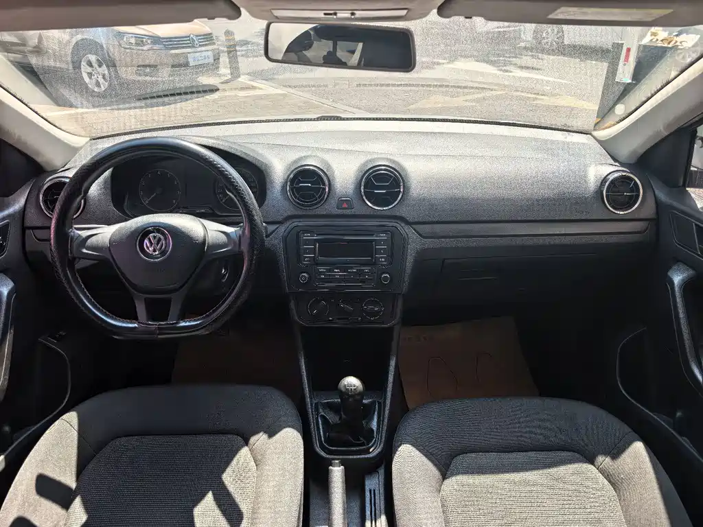 Volkswagen Jetta — миниатюра 22