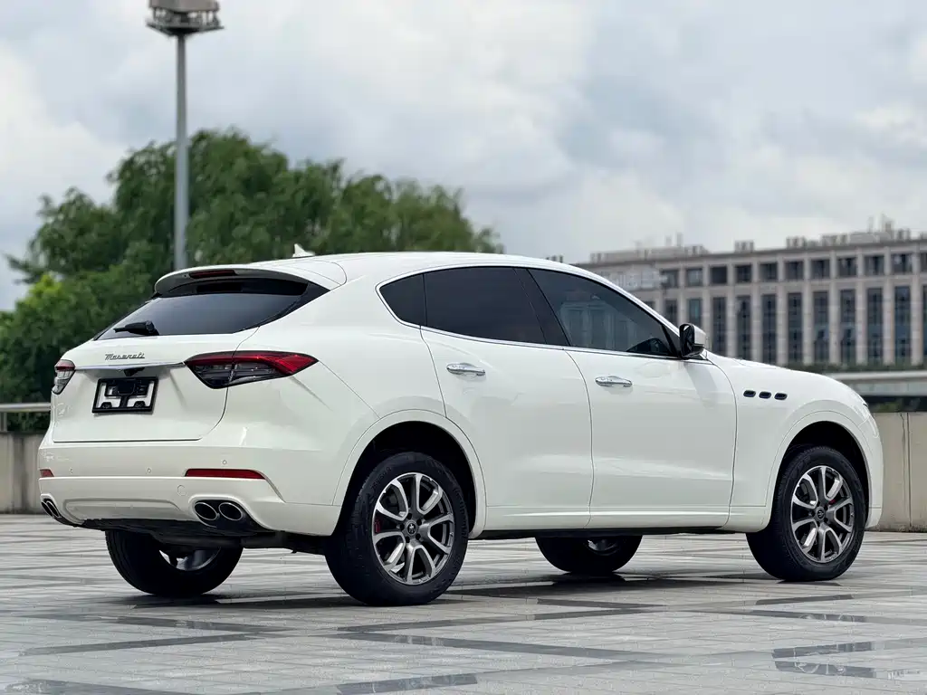 Maserati Levante — миниатюра 7
