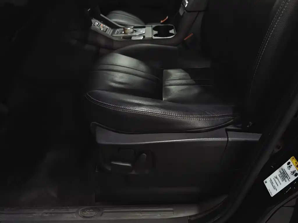 Land Rover Discovery — миниатюра 20