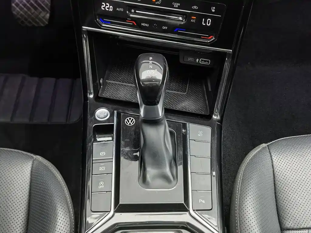 Volkswagen Passat — миниатюра 13