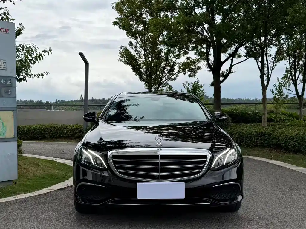 Mercedes-Benz E-Class E 2020 E 300 L Fashion