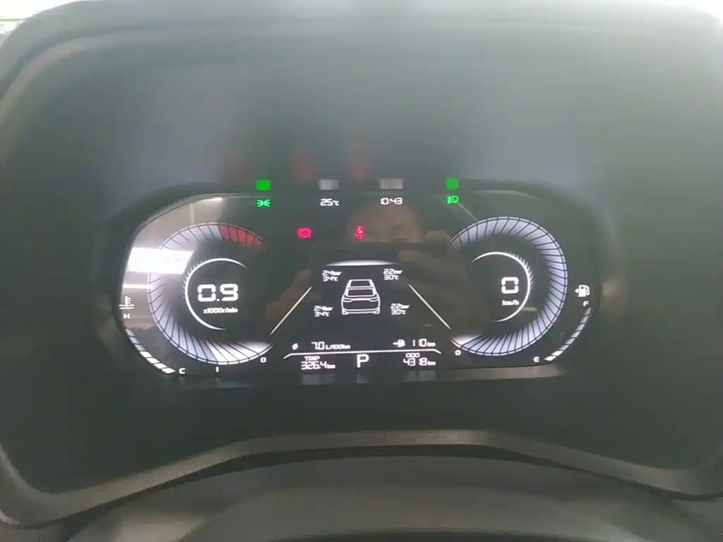 Geely Emgrand — миниатюра 12
