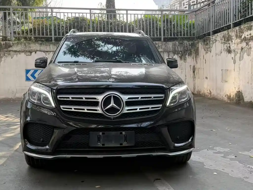 MERCEDES-BENZ GLS