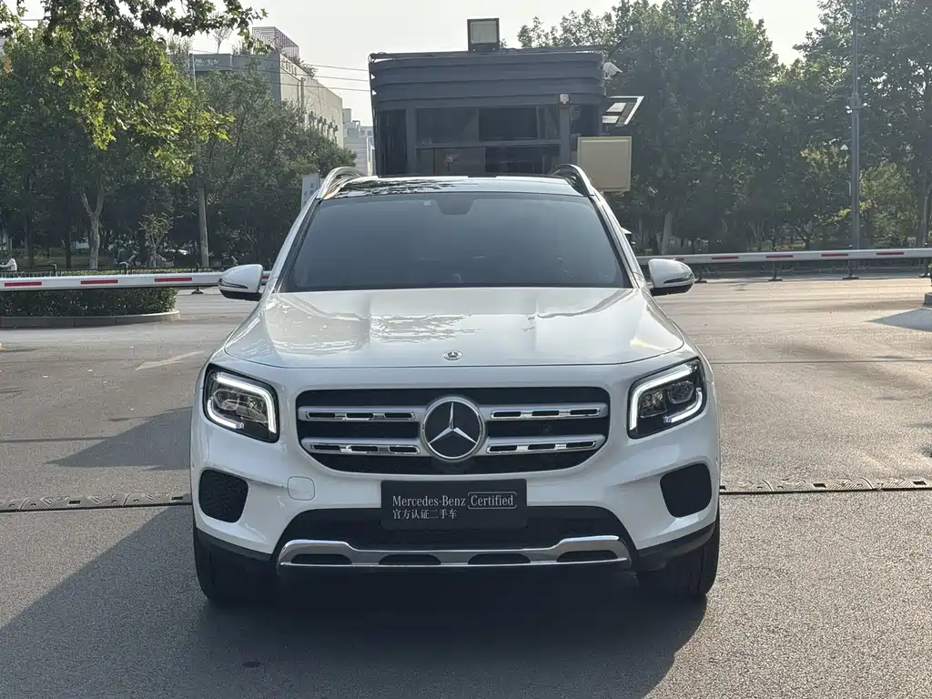 Mercedes-Benz GLB — миниатюра 2