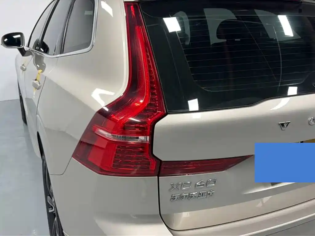 Volvo XC60 — миниатюра 6