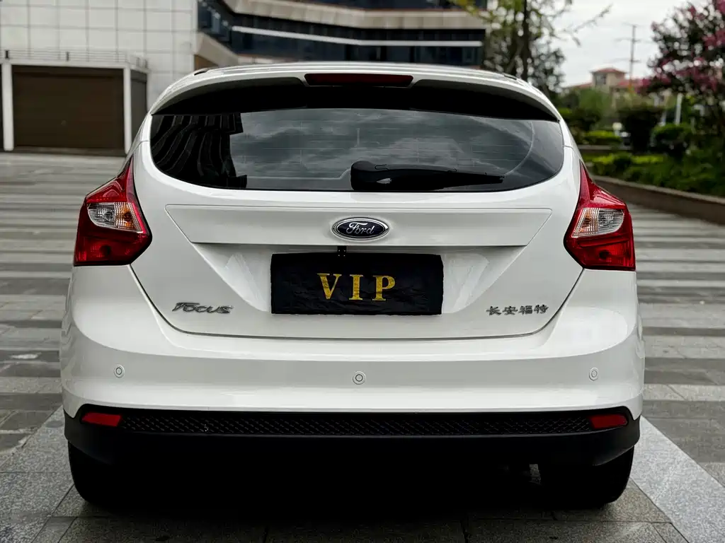 Ford Focus — миниатюра 7