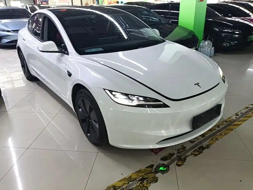 Tesla Model 3 — фотографии объявления, Фото 5