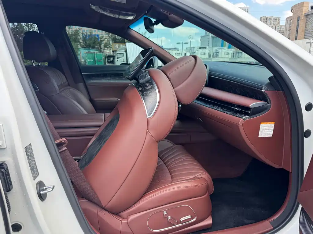 Genesis G90 — миниатюра 13