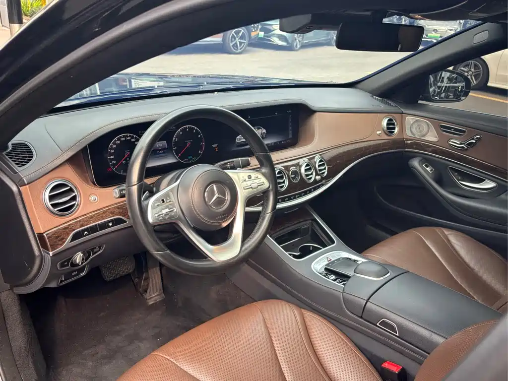 Mercedes-Benz S-Class — миниатюра 7
