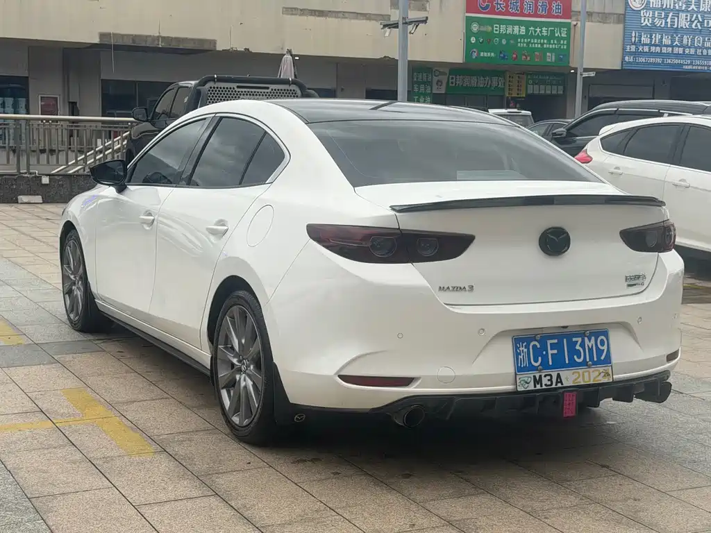 Mazda 3 Axela — миниатюра 18