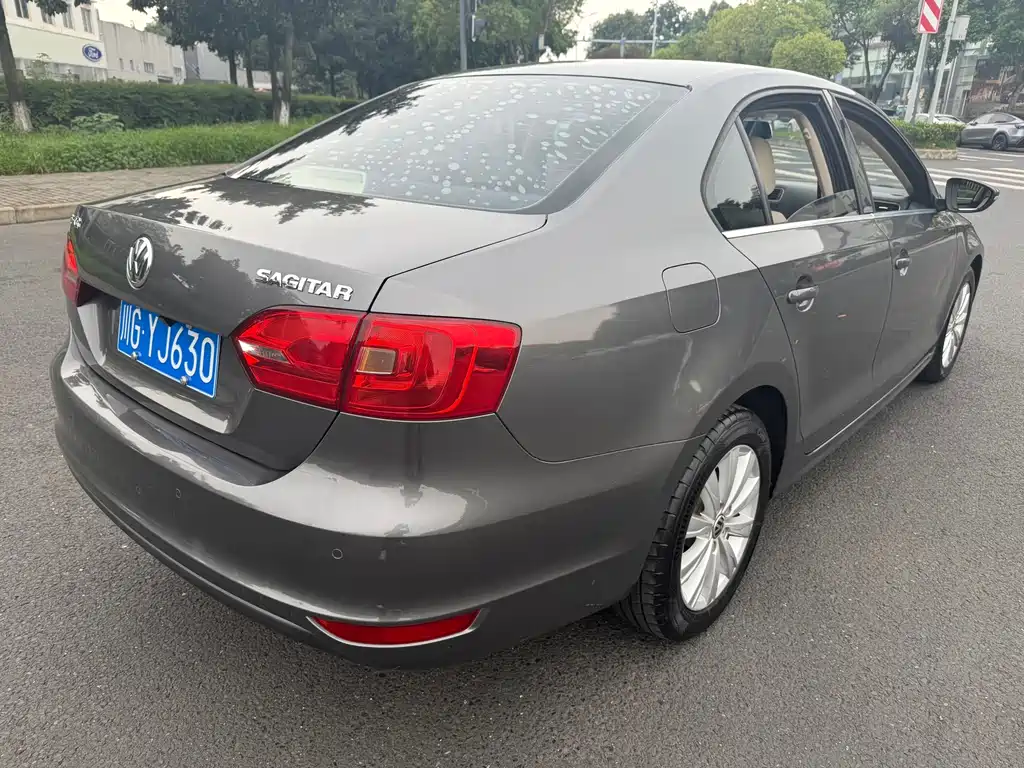 Volkswagen Sagitar — миниатюра 6