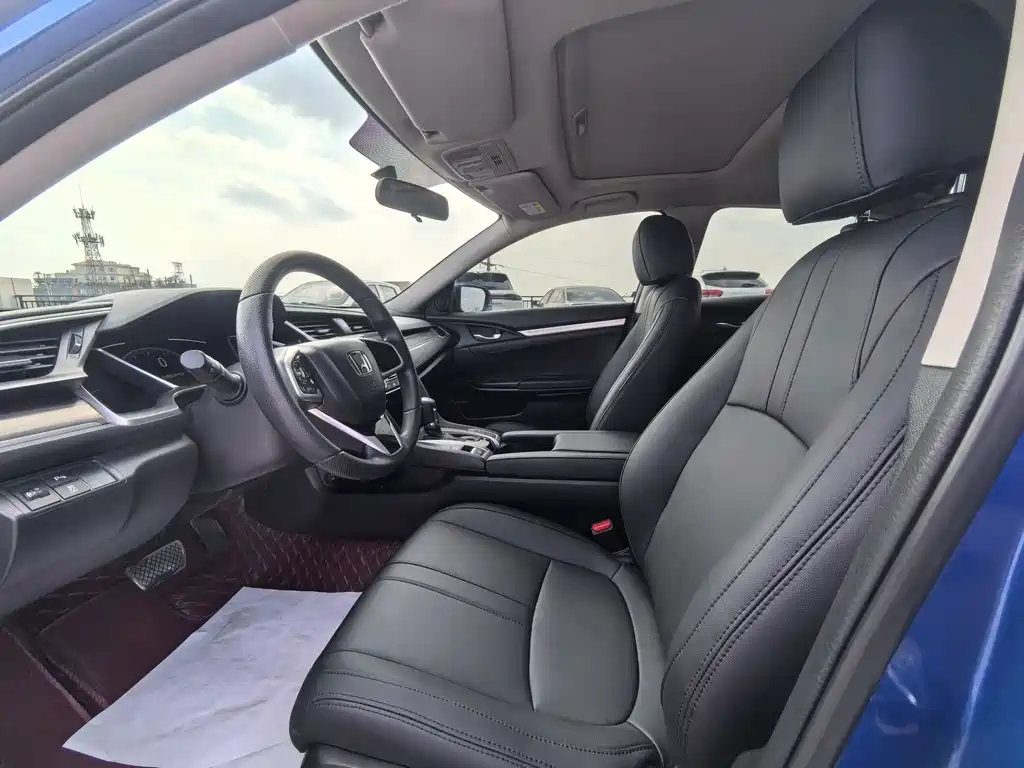 Honda Civic — миниатюра 7