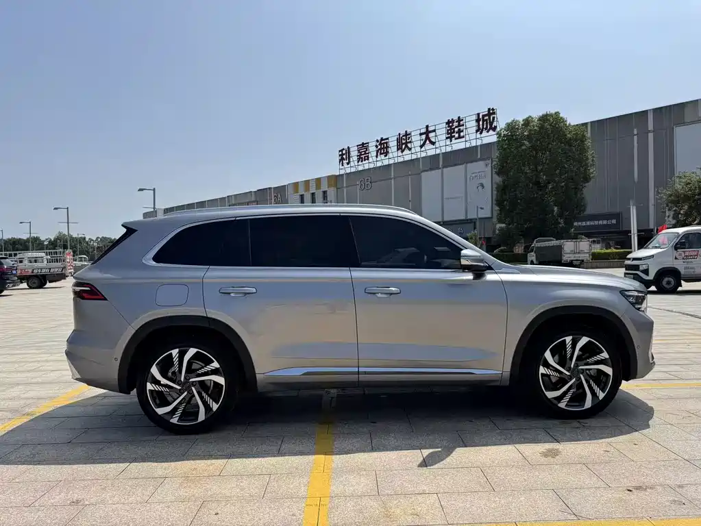 Geely Xingyue L — миниатюра 8