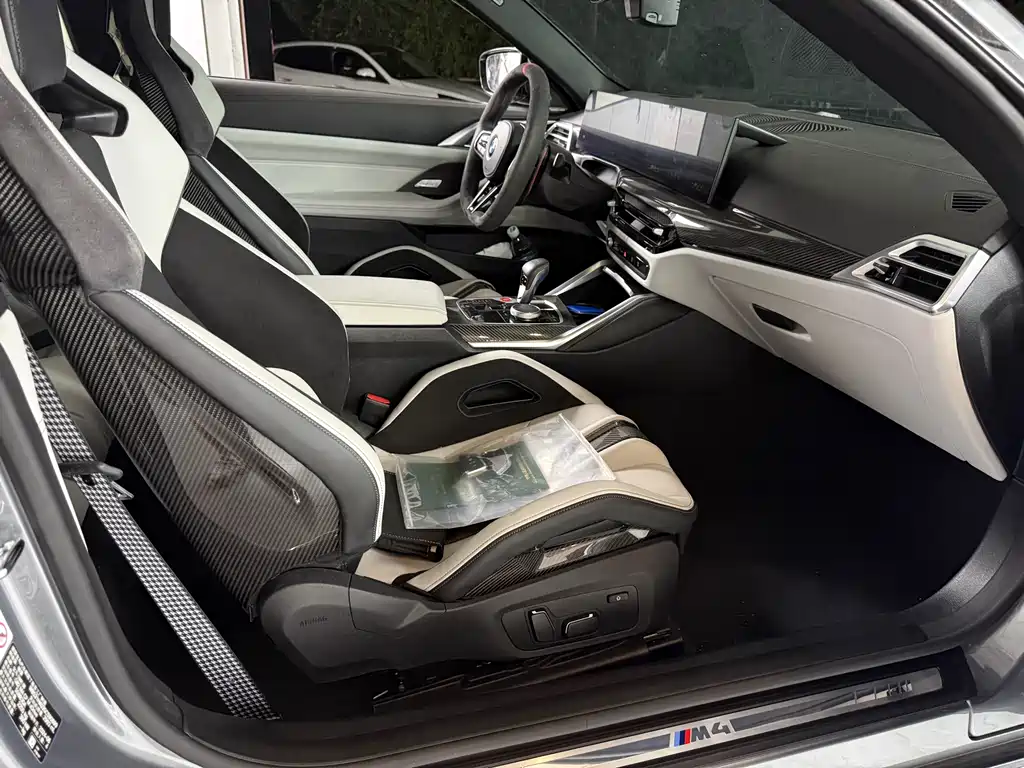 BMW M4 2024 M4 M xDrive