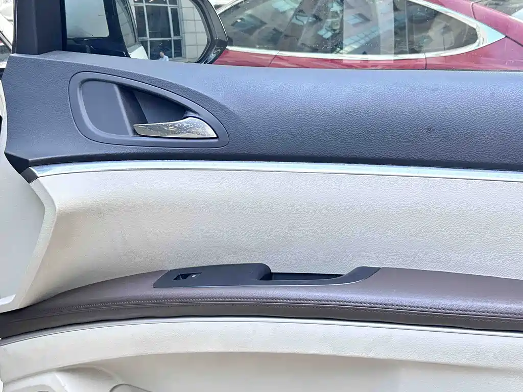 Buick GL8 — миниатюра 20
