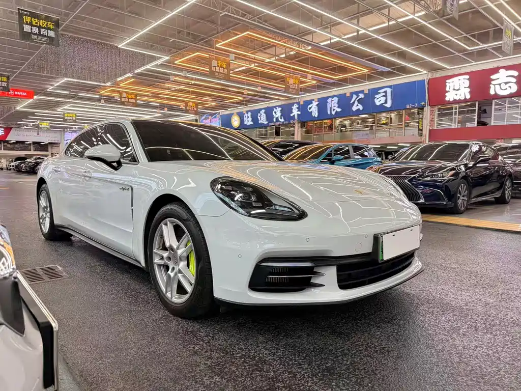 Porsche Panamera Hybrid — миниатюра 3