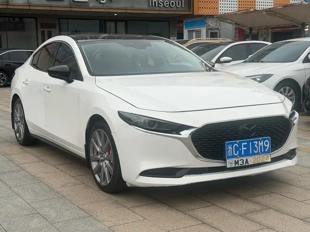 Mazda 3 Axela — миниатюра 2