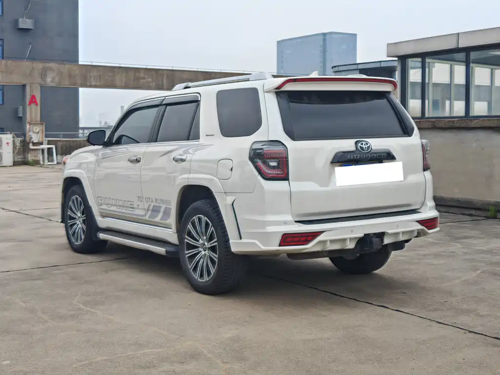 Toyota 4Runner 2020 4.0L AT