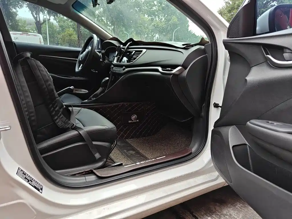 Buick Excelle — миниатюра 20