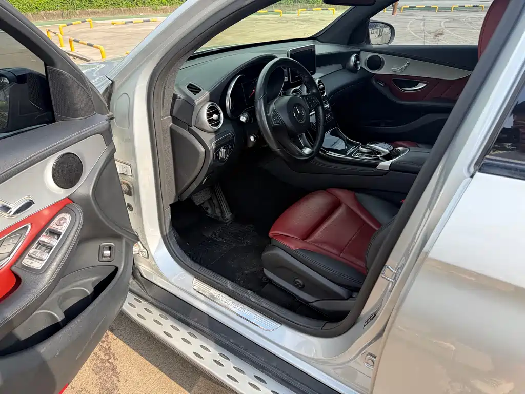 Mercedes-Benz GLC 2018 GLC 200 4MATIC SUV