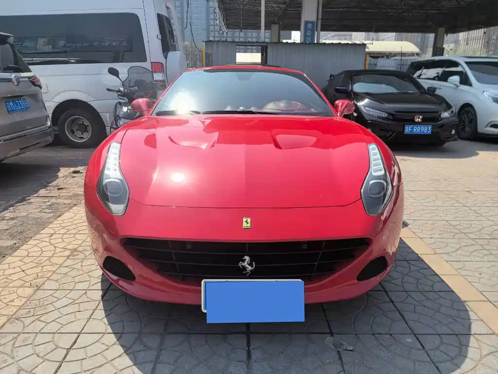 Ferrari California T 2015 3.9T