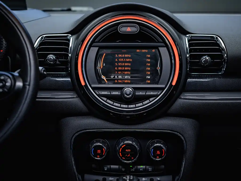 MINI Mini Clubman — миниатюра 22