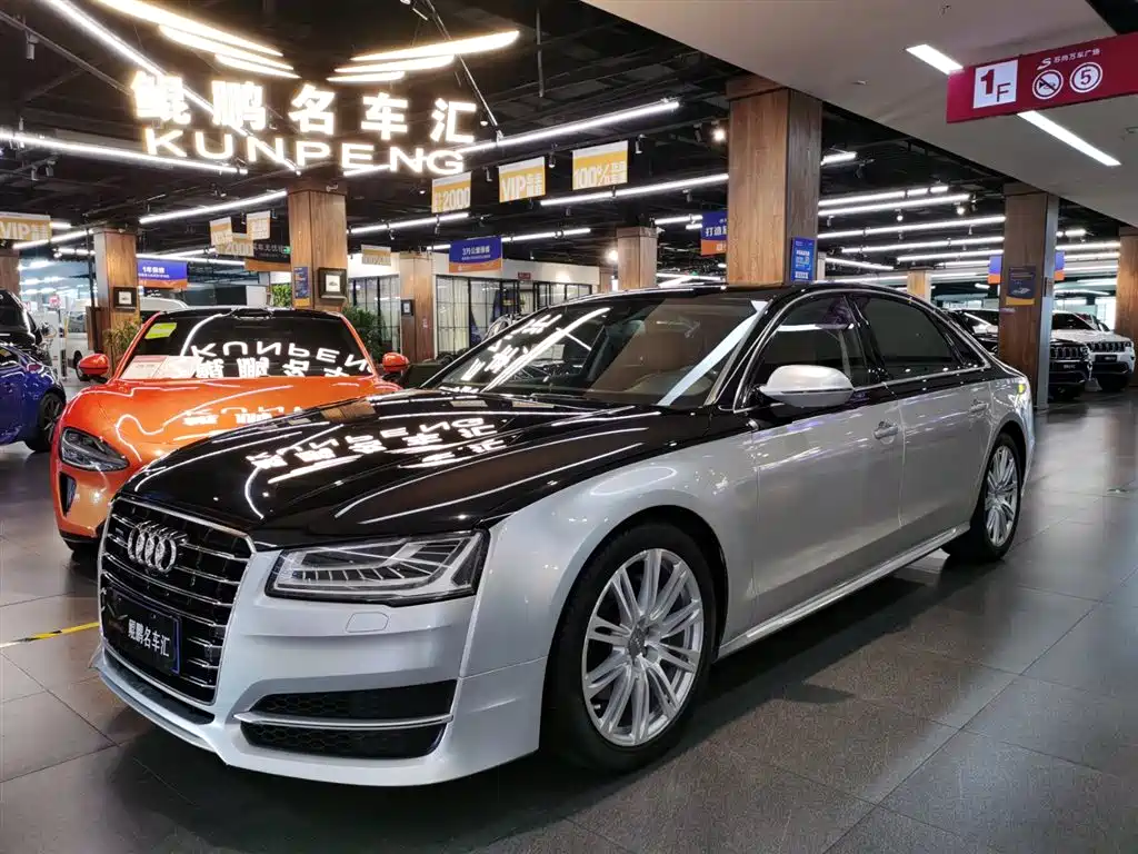 AUDI  A8