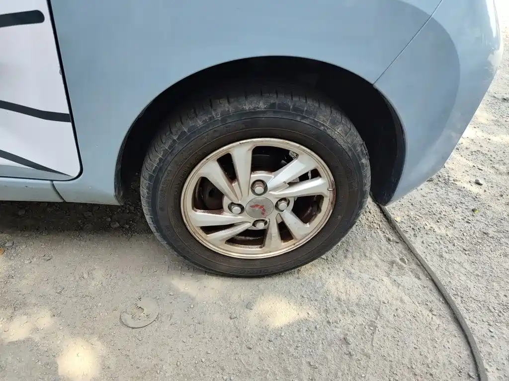 Wuling MINIEV — миниатюра 25