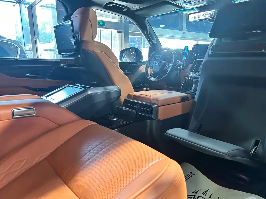 Lexus LX 2025 700h VIP
