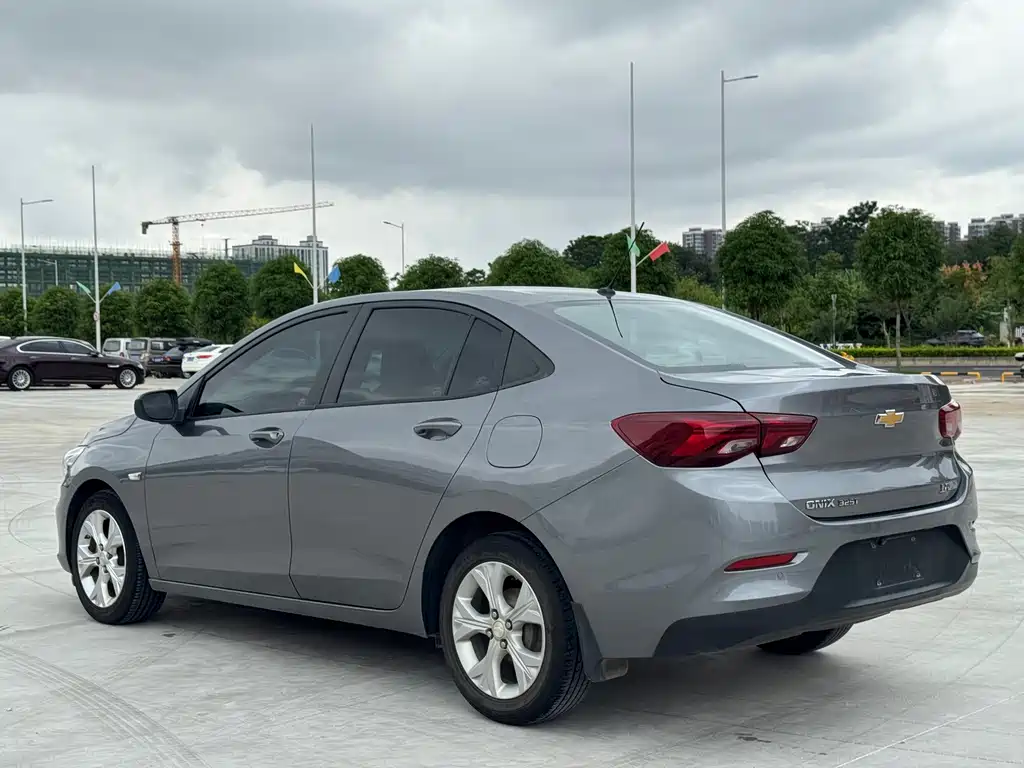 Chevrolet Cavalier — миниатюра 7