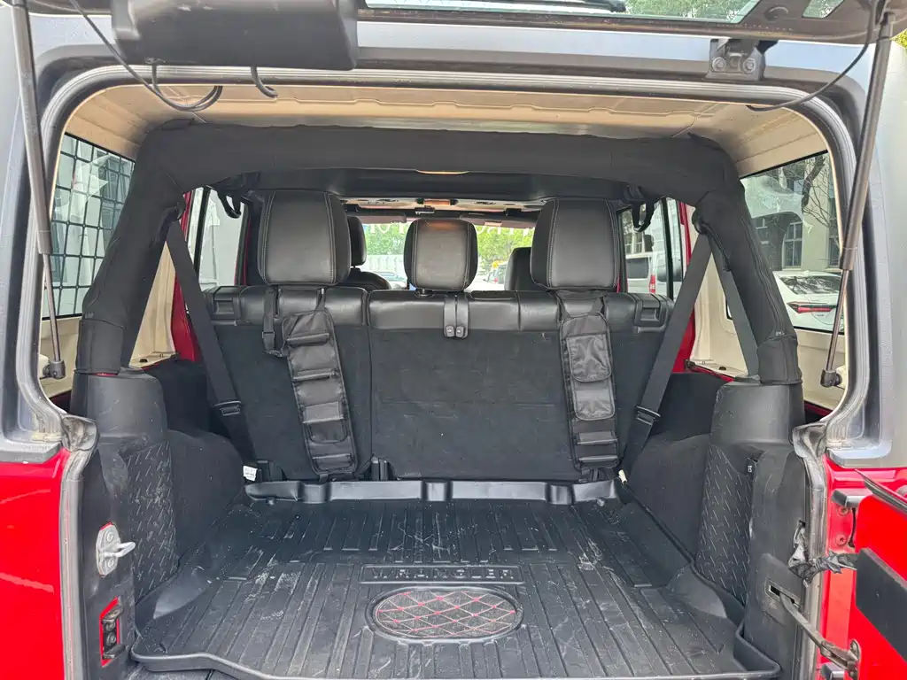 Jeep Wrangler — миниатюра 16